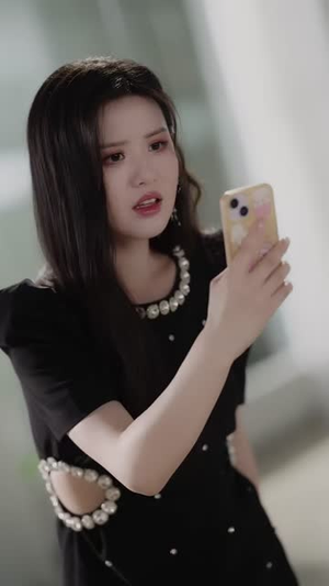 爱与星辰相依(63集) 爱与星辰相依(63集)短剧合集4K修复版