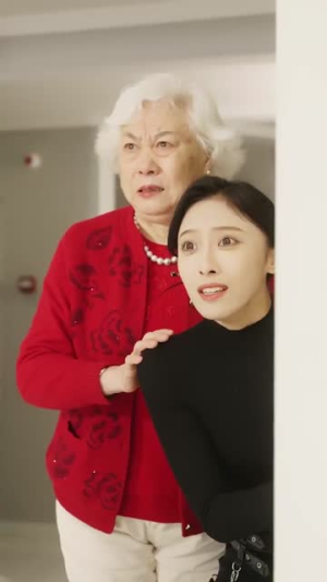 闪婚后,夫人她气运爆棚(100集) 闪婚后,夫人她气运爆棚(100集)热门短剧每天更新