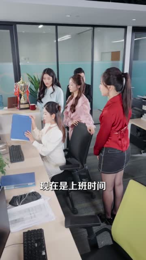 离婚后,哥哥们送我十个男模(三个哥哥送我十个男模)(30集) 离婚后,哥哥们送我十个男模(三个哥哥送我十个男模)(30集)火爆短剧精彩片段