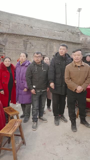 衣锦还乡之孝女拜寿(62集) 衣锦还乡之孝女拜寿(62集)短剧爆款全集在线播