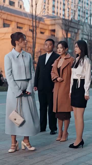闪婚大叔是爹地(97集) 闪婚大叔是爹地(97集)花生短剧热门短剧
