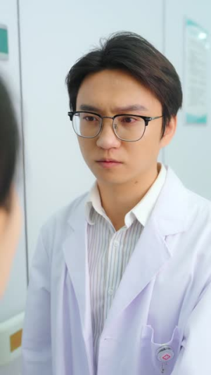 爸爸我多想再看你一眼(73集) 爸爸我多想再看你一眼(73集)短剧排行榜前十名