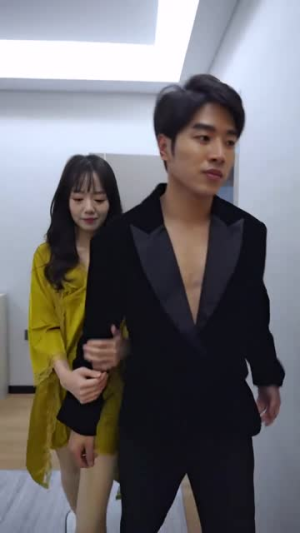 韩先生的贴身女佣(99集) 韩先生的贴身女佣(99集)精彩的短剧又来了