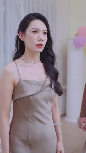 闪婚后,我带憨夫总裁逆袭人生(90集) 闪婚后,我带憨夫总裁逆袭人生(90集)短剧推荐太好看了
