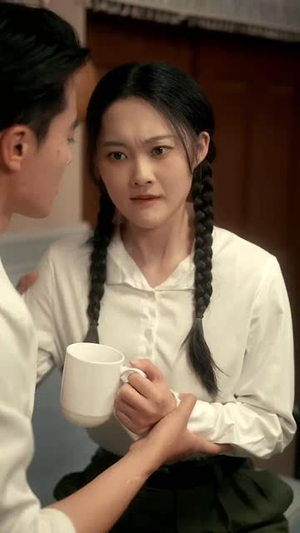 重生八零,歌后变肥妻(70集) 重生八零,歌后变肥妻(70集)太好看了强烈推荐短剧
