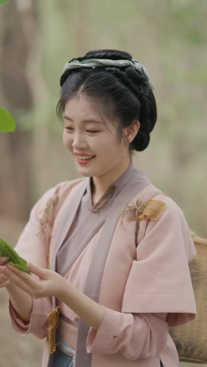 灾荒年小农女有满仓鱼肉(95集) 灾荒年小农女有满仓鱼肉(95集)好看又精彩的短剧来了