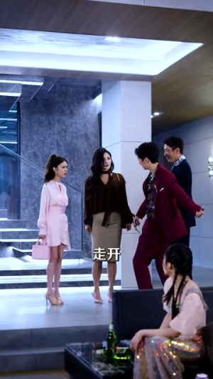 寄生(41集) 寄生(41集)短剧全集VR沉浸版