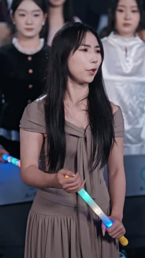 网恋翻车后我成了顶流（75集）超好看的短剧一起追剧