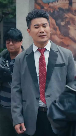 重生1995股市风云(81集) 重生1995股市风云(81集)深夜短剧推荐精彩片段