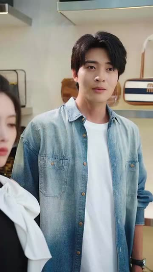 离婚后,开挂系统找上我(74集) 离婚后,开挂系统找上我(74集)超好看的短剧一起追剧