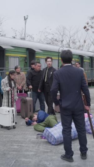 这破班不上也罢！我带头掀桌（63集）男频热门短剧片段